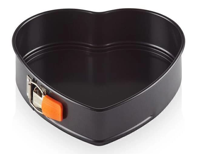 Forma Coração Matte Black Fundo Removível Le Creuset — Única