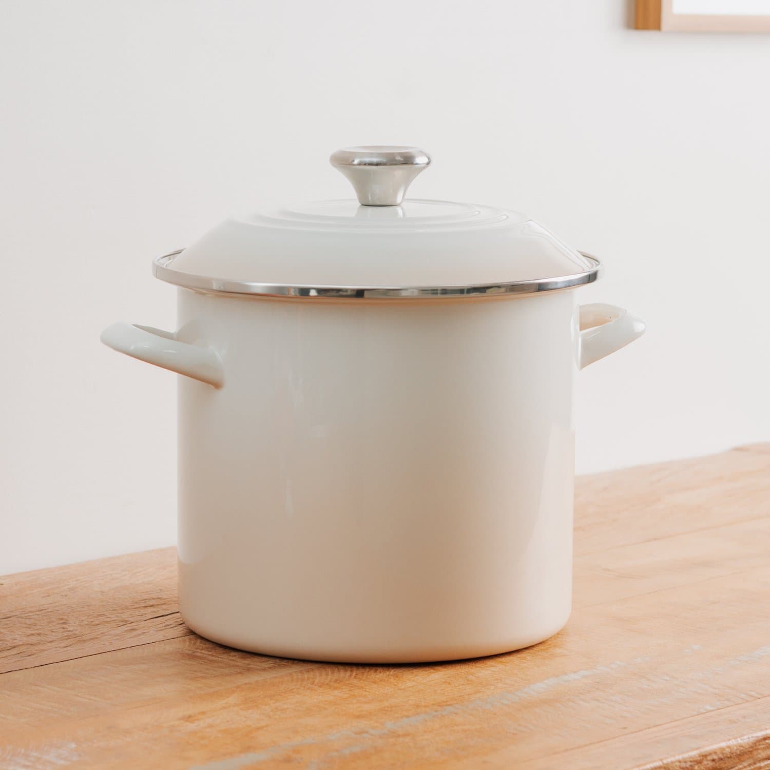 Panela Stock Pot com Pegador Inox Le Creuset Meringue 22 cm