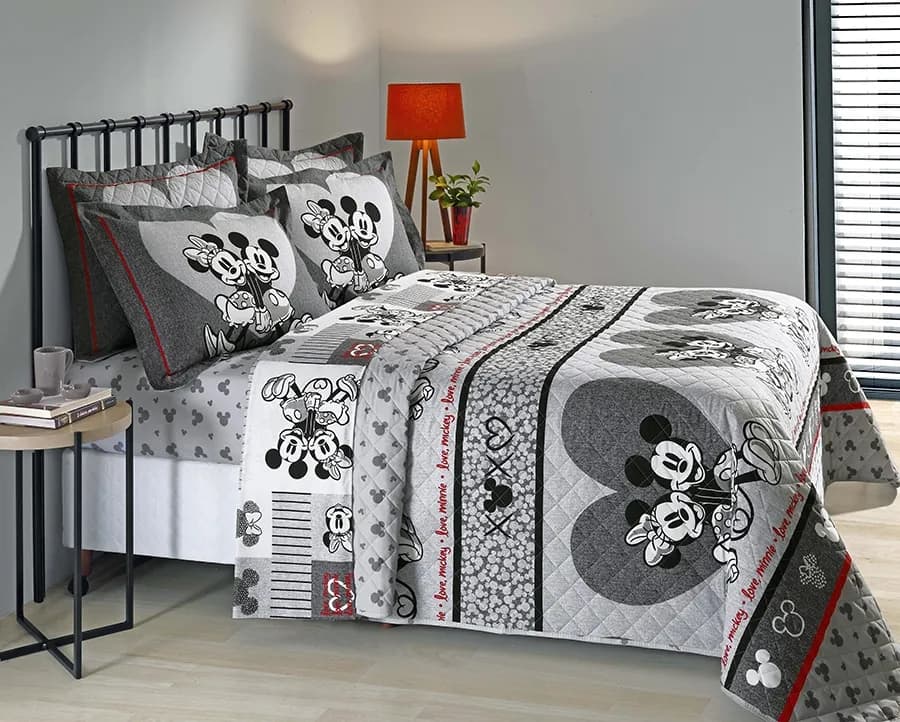 Colcha Matelassê Andreza Mickey e Minnie Juvenil com 1 Porta Travesseiro - 150 Fios