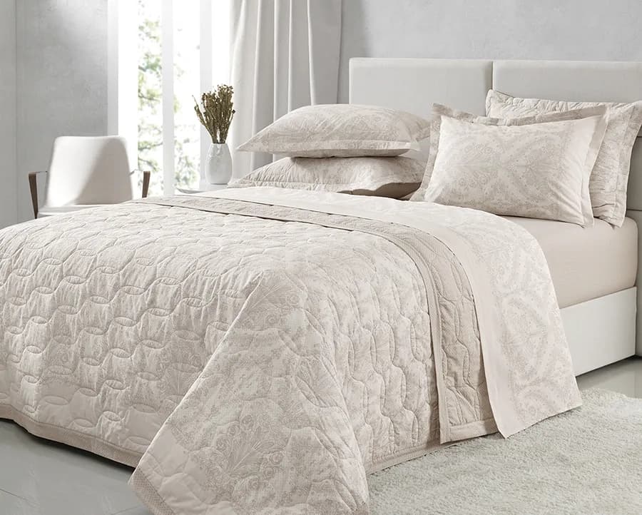 Colcha Matelassê Karsten King com 2 Porta Travesseiros - Percal 180 Fios