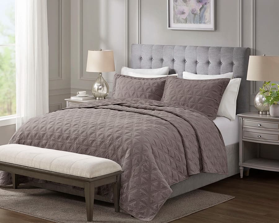 Colcha Matelassê Veludo Bristol Casal com 2 Porta Travesseiros - Corttex