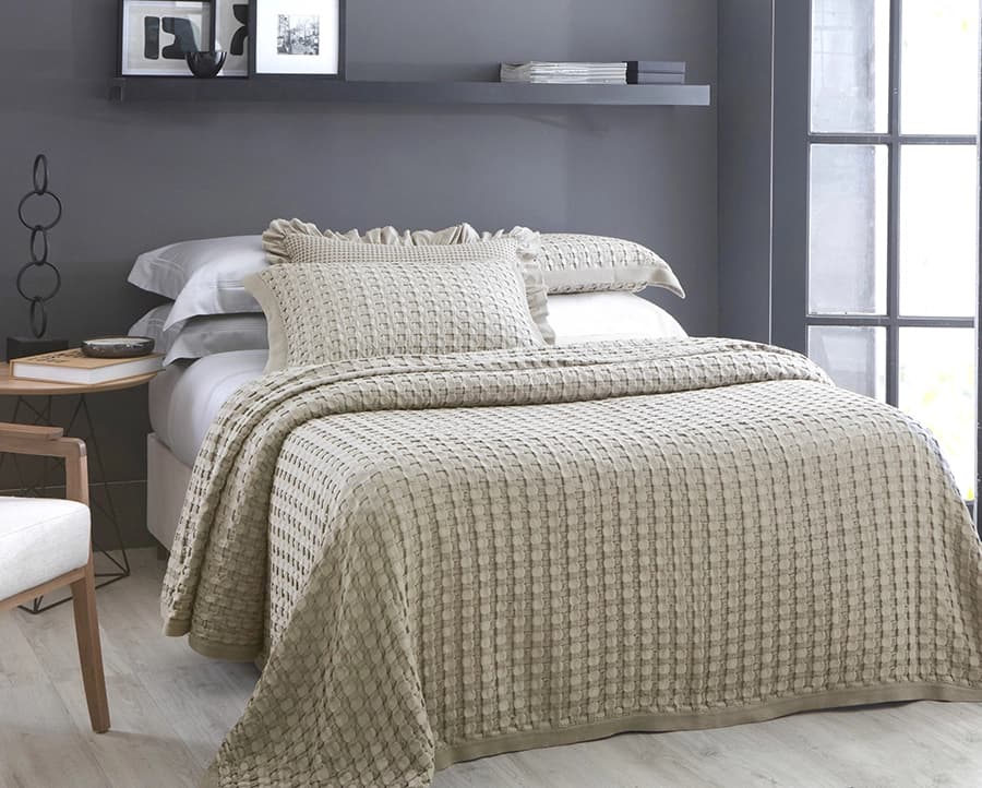 Colcha Portuguesa Linen Braga Queen com 2 Porta Travesseiros - Naturalle Fashion