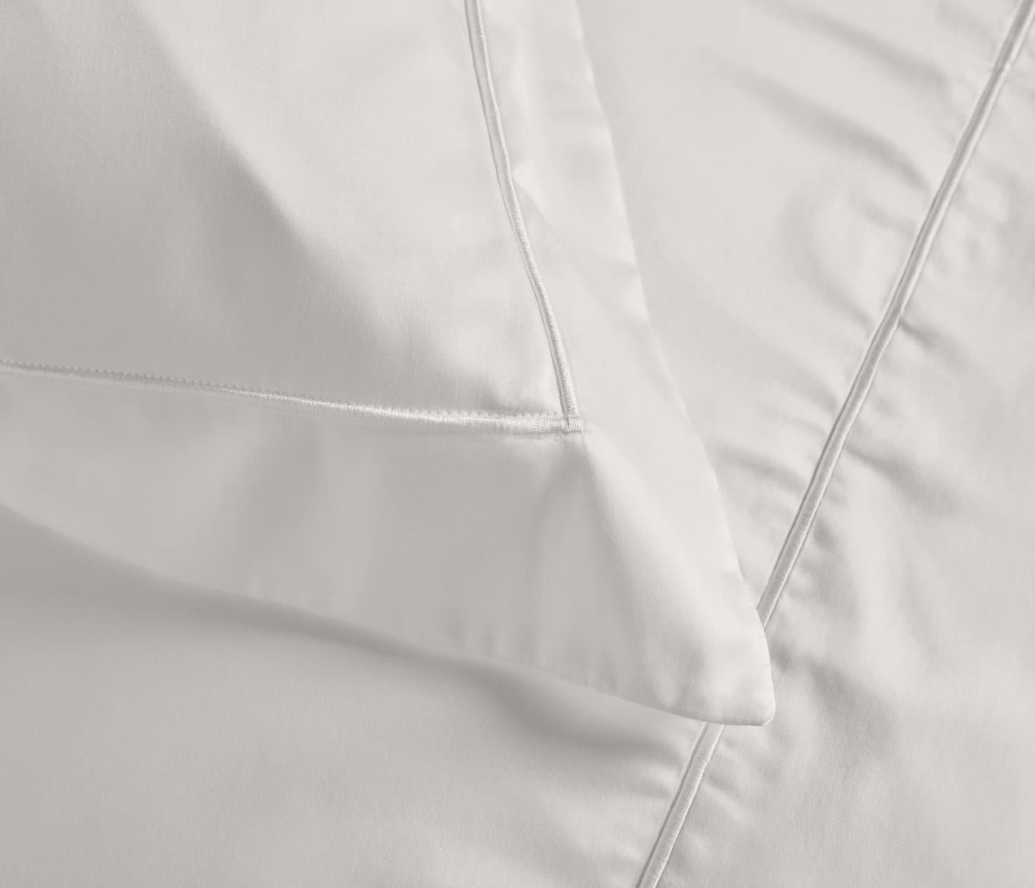 Fronha Dominicani 600 Fios Trussardi Branco 50 x 70 cm