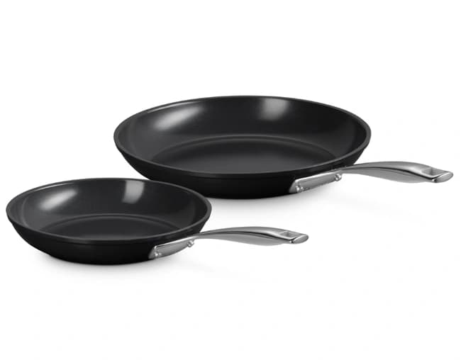 Set 2 Frigideiras Rasas 20 cm e 26 cm Antiaderente de Cerâmica Essential Le Creuset