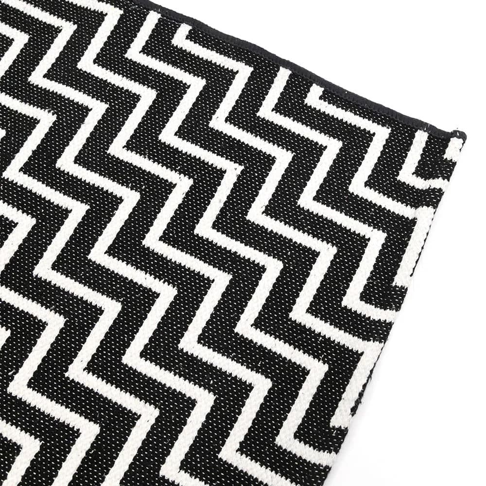 Tapete para Sala Jacquard Chevron 150x200cm Preto - Comoditá