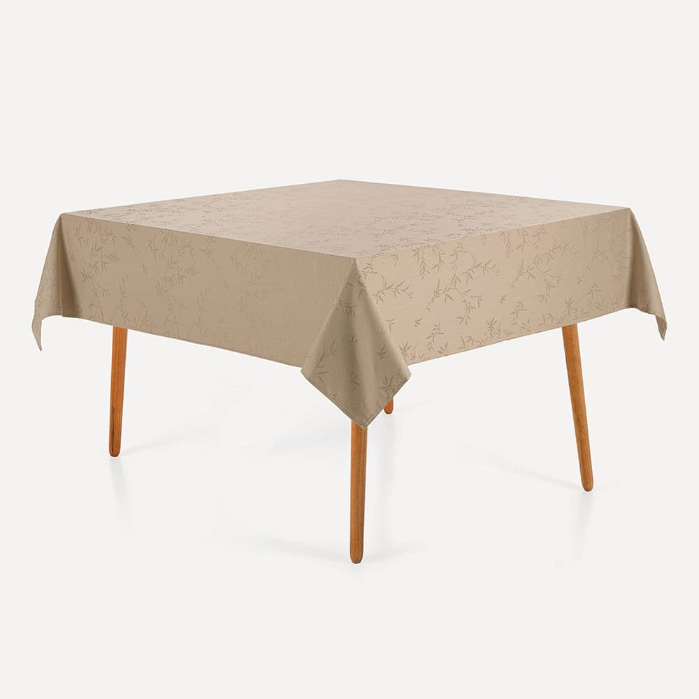 Toalha de Mesa 6 Lugares 1,80m x 1,80m Veríssimo Amendoa